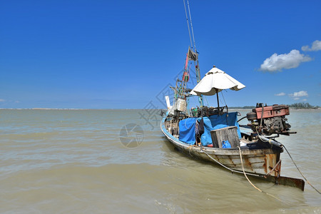 娱乐风景传统的泰海渔船日间王国出图片