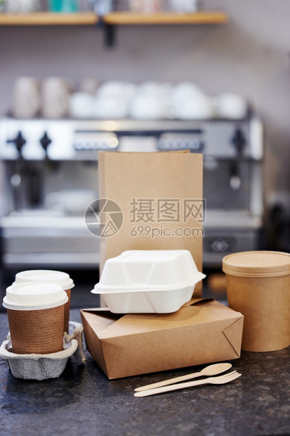服务可持续的回收取走食品包装在咖啡店的反勺子刀具图片