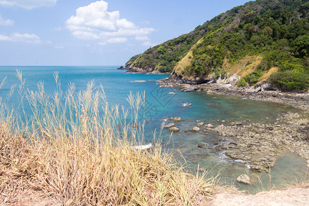 泰国克拉比省KohLanta的瀑布湾落石海滩夏天岩风景优美图片