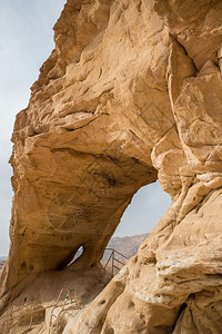 沙漠矿业蒂姆纳公园中的拱石在南面提姆纳公园里位于蒂姆纳公园里的民图片