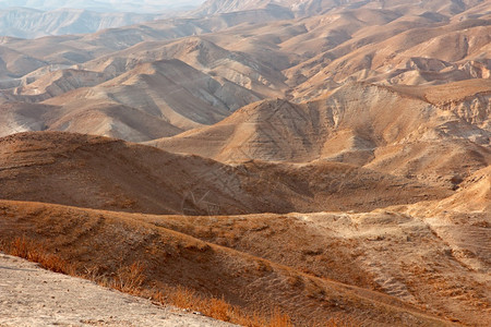 以色列杰里科附近的犹太山地荒漠风景以色列杰里科附近灵峡谷景观图片