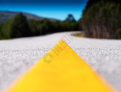 黄色的明信片道线运输路背景hd黄道线运输路背景b208年1月3日户外图片