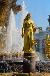 博览中心的格鲁吉亚人民友谊喷泉雕像VDNHVVC莫斯科George历史经济乔治亚州图片