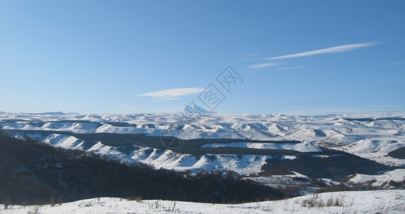 爬坡道旅行高加索埃尔布鲁斯山峰欧洲全景最高峰图片