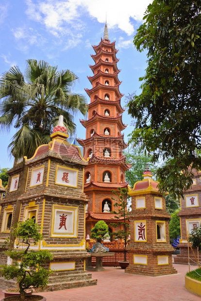 越南河内TranQuoc寺庙宗教灵文化图片