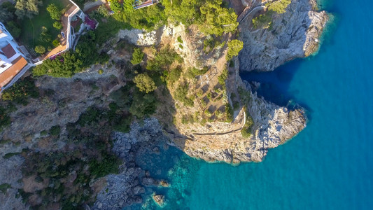 洋上岩石向下俯冲海洋旅行岸线图片