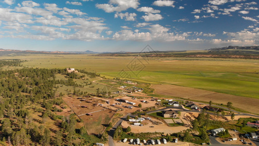 城市建立旅店BryceCanyon市空中观察犹他州公园入境点图片