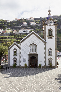 建筑学IgrejaMatrizdeSaoBento或位于葡萄牙马德拉岛里贝布瓦的圣本尼迪克或者欧洲图片