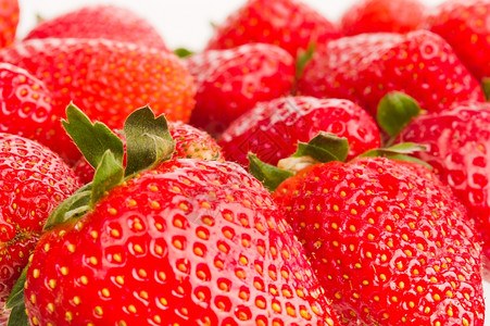 颜色成熟营养红新鲜草莓特写照片图片