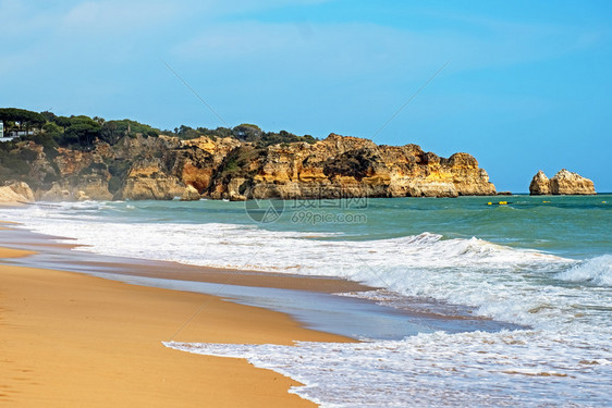阿尔加维葡萄牙夫省的普拉亚特雷斯伊尔马奥户外放松图片