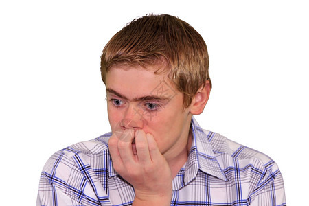 男生青少年孩身体语言表达方式神经紧张的咬指甲被吓倒行话图片
