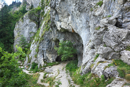 波兰塔特拉山JaskiniaOblazkowa洞穴入口通道风景优美形成欧洲图片