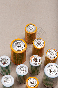 生态的收集废旧电池回物处置和再循环的废旧电池复制文本空间收集废旧电池以回收废物处理和再循环浪费放电图片