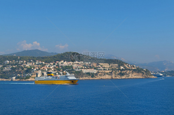 海岸线法国尼斯与法国海岸夏天绿松石图片