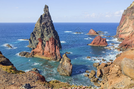 海岸线马奇科地质学位于葡萄牙马德拉岛最东端圣洛伦科的庞塔德奥洛伦科火山岩层图片