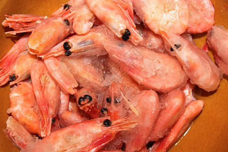 海鲜许多冻虾和美味的景象晚餐对图片