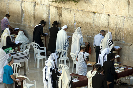 哈西迪克墙在耶路撒冷哀号的众人传统图片
