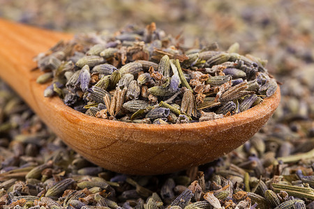药物以木勺制成的有机茶叶美丽植物群图片
