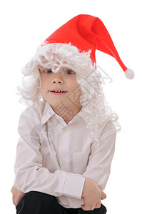 欣喜若狂戴着帽子的圣天窗孩孤立在白色背景上红的微笑图片
