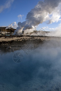 蒸汽位于冰岛Grindavik以北约4公里处的Svatsengi地热发电站来自该厂的富矿资源丰剩余水填充附近的蓝环礁一个受欢迎的图片