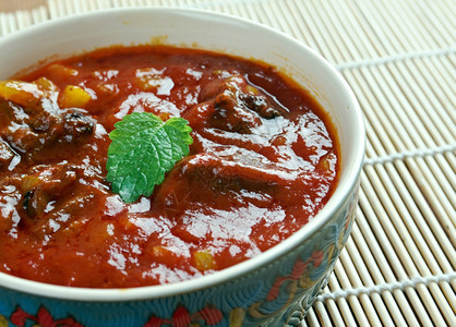 马安辛辣的Laalmaans来自印度Rajasthan的咖喱肉印度羊咖喱配有酱汁和热辣香料如红椒巴基斯坦图片