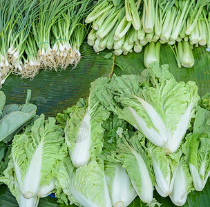 有机的羽衣甘蓝泰国街头市场上的新鲜蔬菜图片