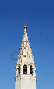 天空白色的尖塔圣尼古拉斯教堂的钟楼179圣尼古拉斯修道院Privolzhsk镇伊万诺沃地区俄罗斯图片