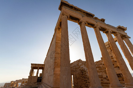 岩石希腊雅典卫城寺庙的柱子从低角度拍摄了希腊的相片雅典娜建造图片