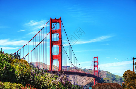 在阳光明媚的日子里旧金山著名的门桥城市弗朗西斯科塔图片