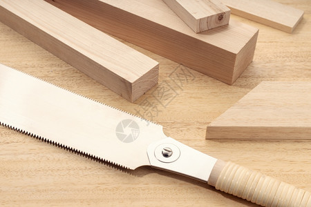 各类木材料组和日本手锯木工材料切割或制工程概念的近似型样专业工作团体背景图片