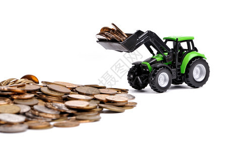 钱推土机银行捡硬币的绿色拖拉机捡硬币的绿色拖拉机白背景图片