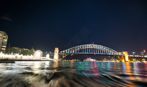 假期水悉尼港桥晚上澳大利亚城市标志联系图片
