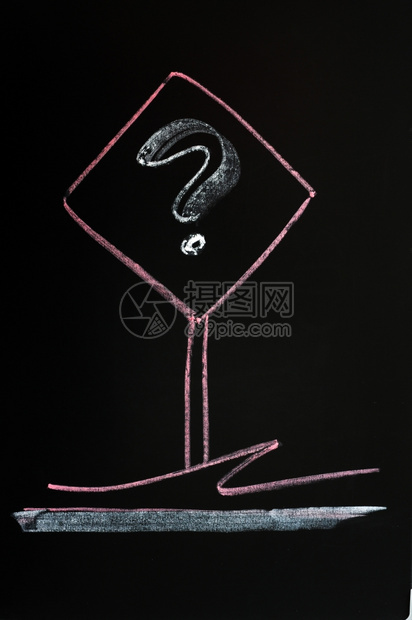 象征垃圾摇滚写在黑板背景上用红粉画成的问号符图片