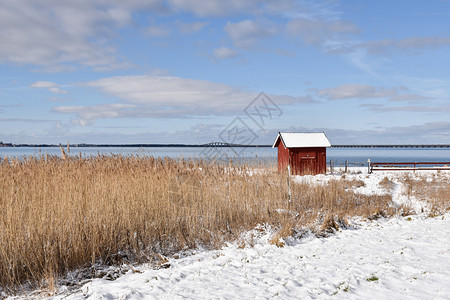 棚库尔曼在瑞典奥兰德岛的Farjestaden传统捕鱼小屋钓图片