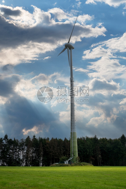 电绿色能源风力农场对抗天空德国伯吉斯州生态土地图片