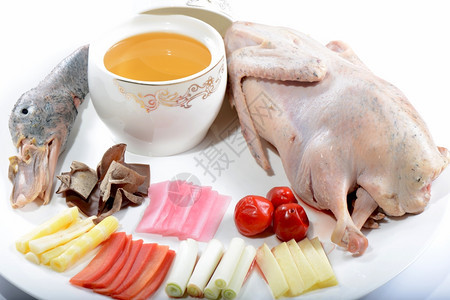 菜汤由鸭子制成好吃素食主义者厨房图片