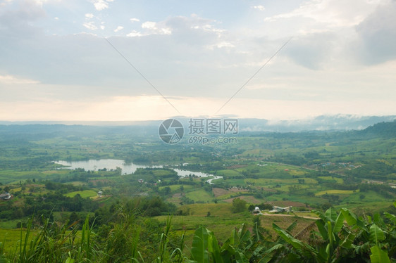 山区Zoning的农业区村民在林地上种植的农庄和村里民门户14天空美丽的图片