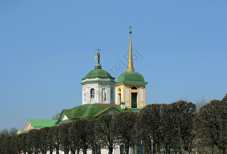 亭家观察俄罗斯莫科Palace和Kuskovo公园建筑楼顶的天台树木图片