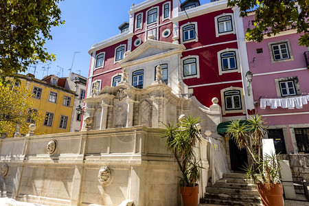 庞巴林在175年大地震之后于1768年在葡萄牙里斯本建造的巴洛克喷泉桑托斯18日图片