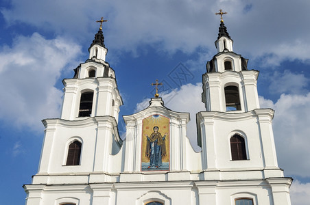 正面夏天白俄罗斯明克圣灵后裔大教堂代表会白俄罗斯马大学教区正统图片