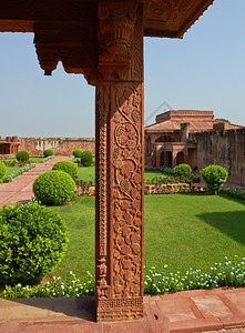 印度Fatehpur锡基里柱的雕刻装饰品命运布尔阿格拉图片