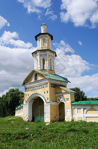 优质的俄罗斯亚拉夫地区图塔耶复活大教堂旧入口塔俄罗斯亚拉夫尔地标灵图片