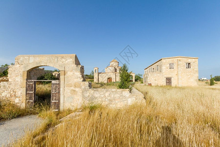 拜占庭修道院教堂最初在塞浦路斯岛Lythrangomi有卡纳马赛克人下午洗澡Byzantine历史的沐浴天琴术图片