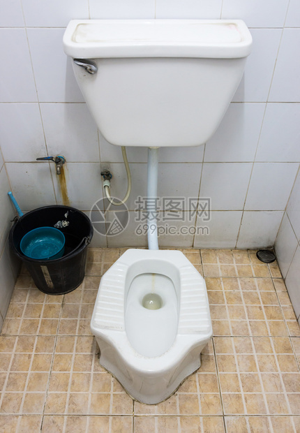 泰国城市公园肮脏的用厕所泰国房间水暖城市的图片