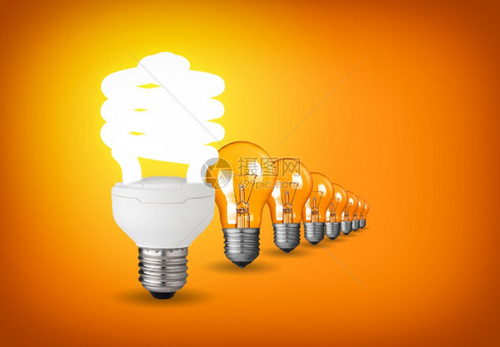 经济创新插座用灯泡构思概念图片