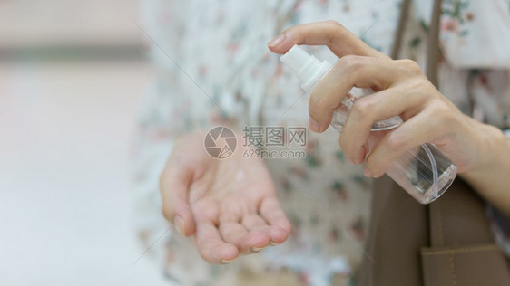 妇女使用手提袋喷洒的洗净剂预防冠状凝胶女保护图片