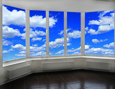 家具俯视天堂的塑料窗俯视蓝色美丽的天堂俯视空的塑料窗景观图片
