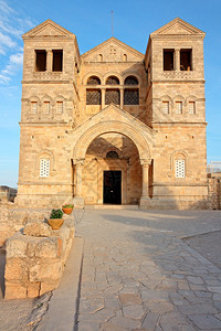 拱古老的以色列Tabor山历史变形教堂的景象以色列塔博尔山老的图片