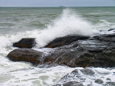 大西洋岩石海岸崎岖不绝的大西洋之景水海观图片