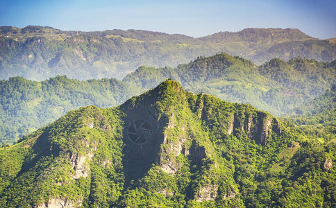 在危地马拉阿提特兰湖的印度Nose山峰徒步足迹日出旅游印第奥图片